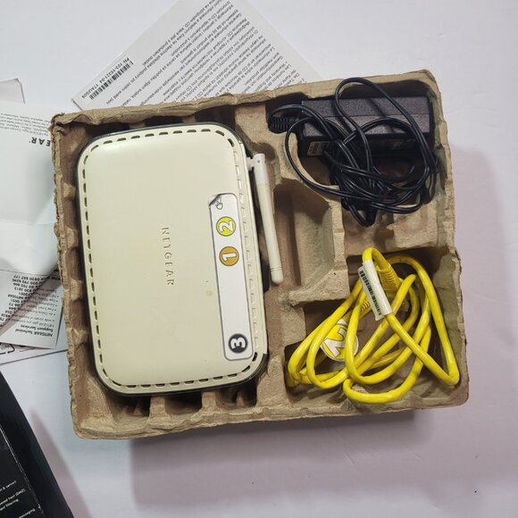 Netgear WGR614 54MBPS 4 Port 10/100 Wireless G Router (WGR614v7) - Picture 6 of 6